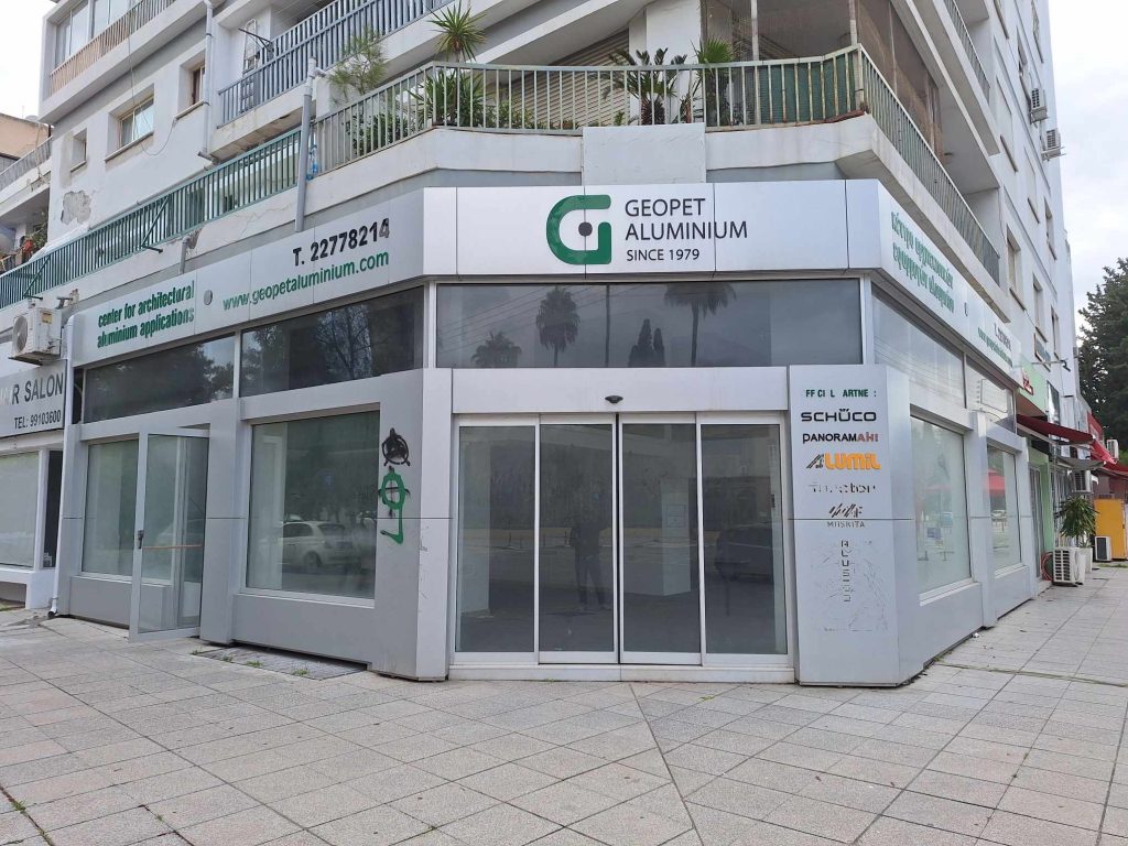 148m² Commercial for Sale in Nicosia