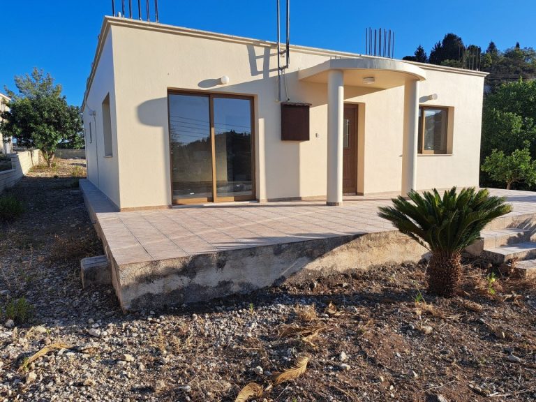 3 Bedroom House for Sale in Theletra, Paphos District