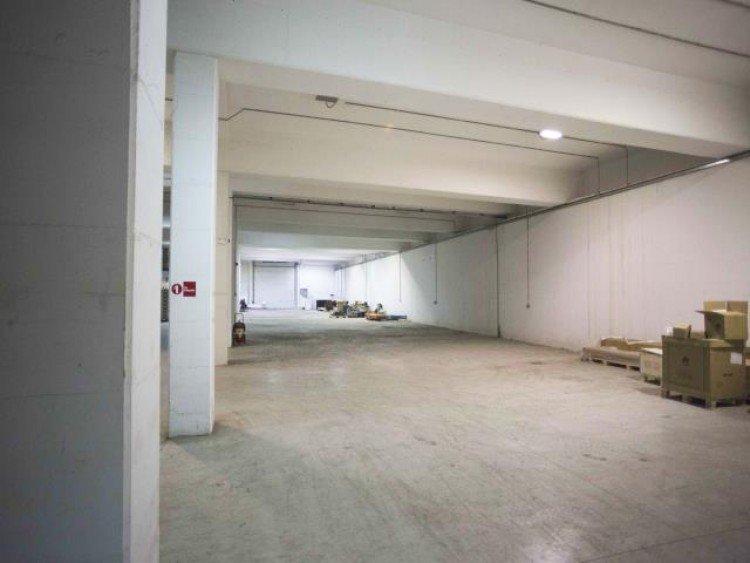 1400m² Warehouse for Rent in Limassol District
