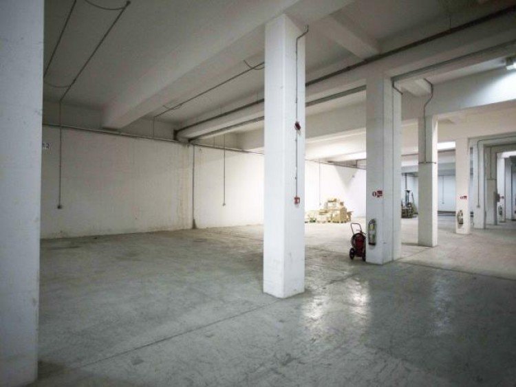 1400m² Commercial for Rent in Limassol District