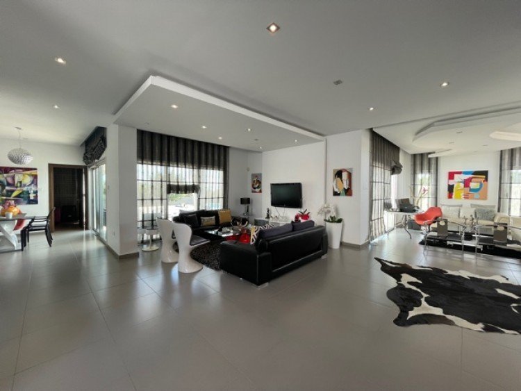 4 Bedroom House for Rent in Ypsonas, Limassol District