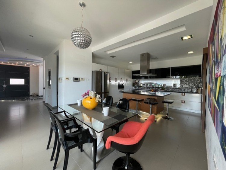 4 Bedroom House for Rent in Ypsonas, Limassol District