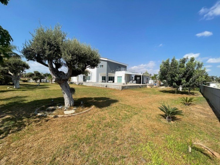 4 Bedroom House for Rent in Ypsonas, Limassol District