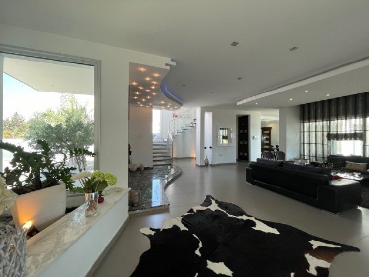 4 Bedroom House for Rent in Ypsonas, Limassol District