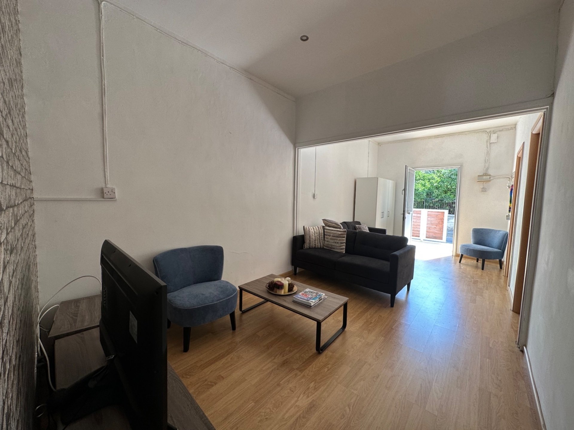 100m² Office for Rent in Limassol District
