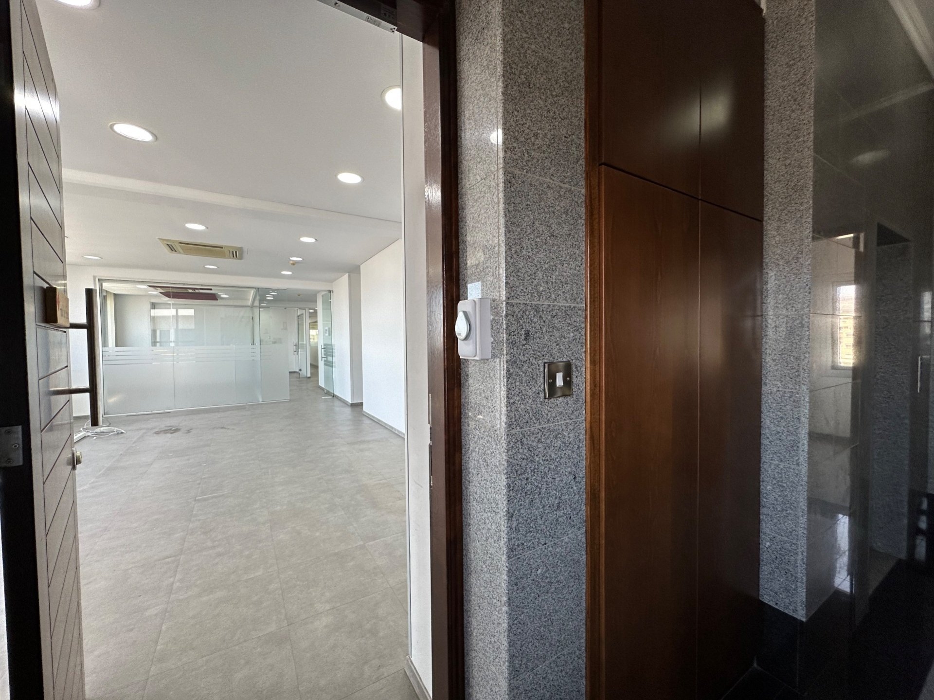 350m² Office for Rent in Limassol – Mesa Geitonia