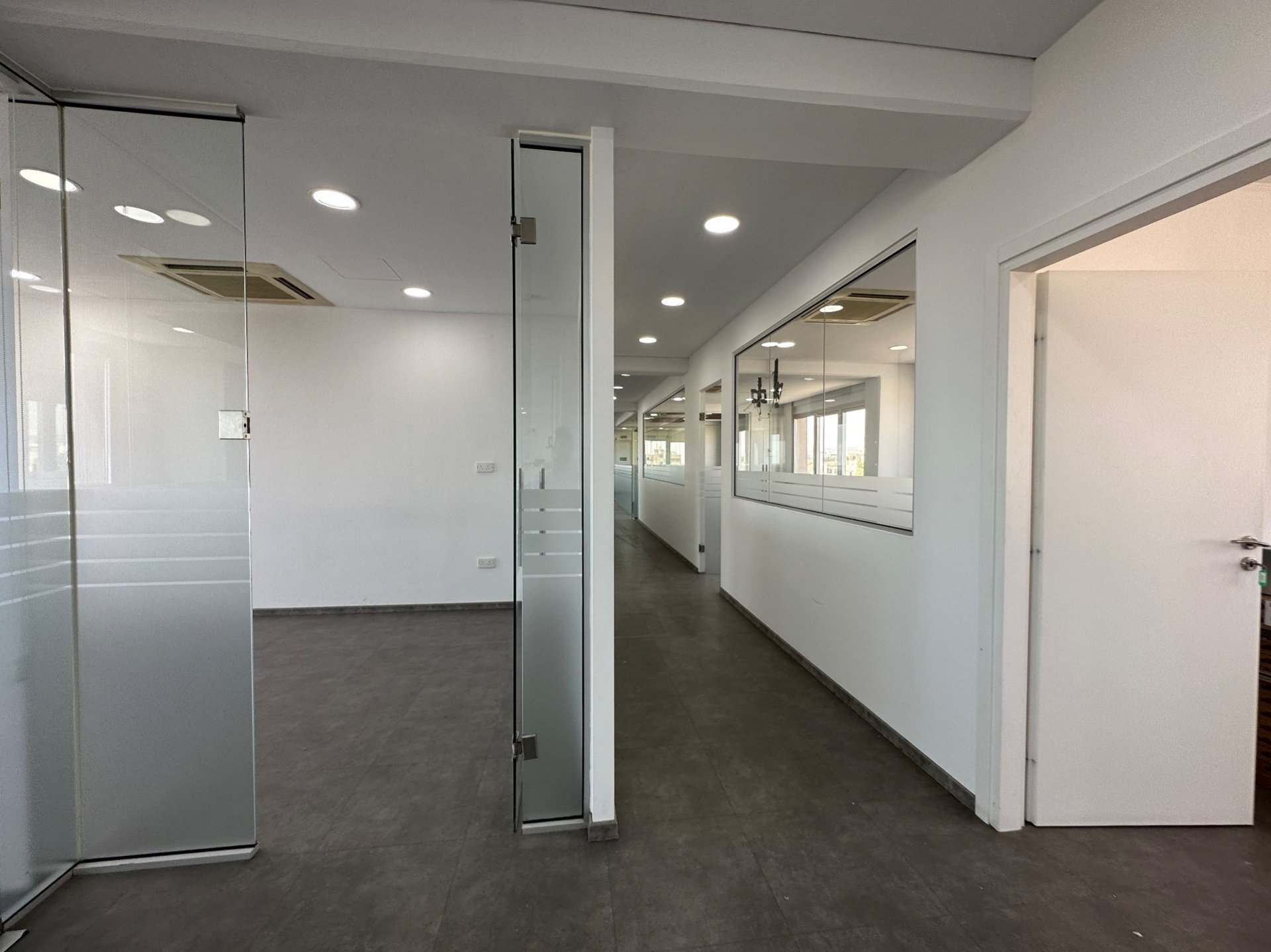350m² Office for Rent in Limassol – Mesa Geitonia