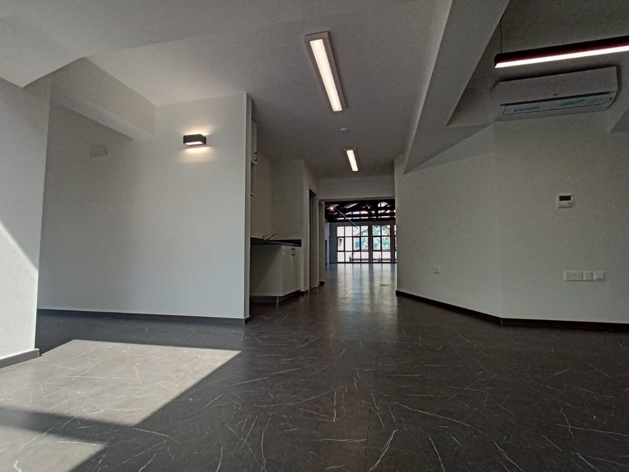 1002m² Building for Rent in Limassol District