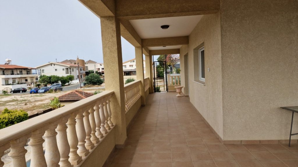 6+ Bedroom House for Rent in Kolossi, Limassol District