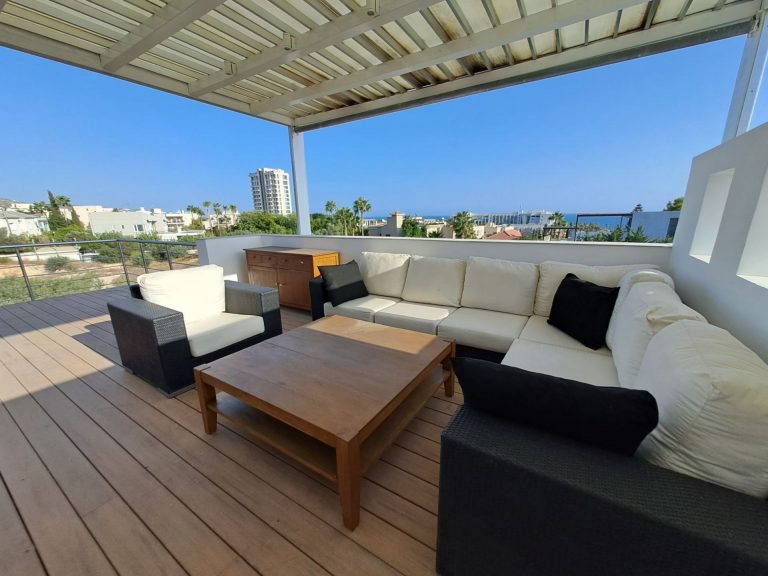 4 Bedroom House for Sale in Pyrgos Lemesou Tourist Area, Limassol District