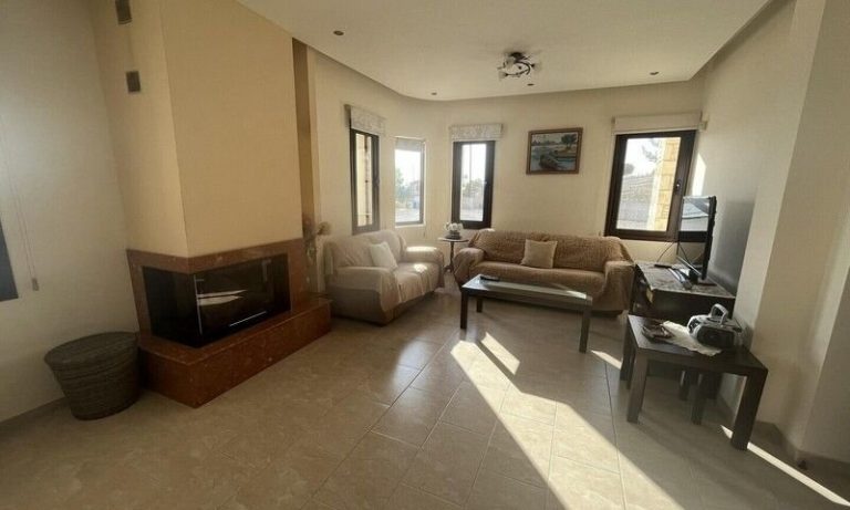 5 Bedroom House for Sale in Paphos District