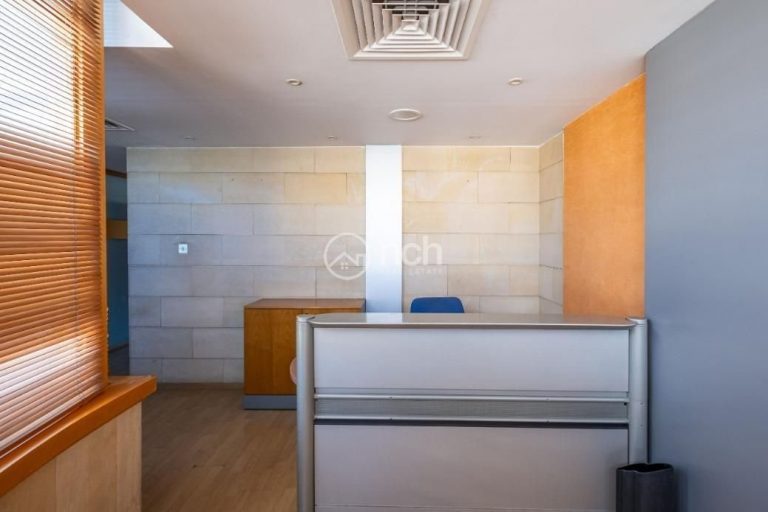 179m² Office for Sale in Nicosia – Trypiotis