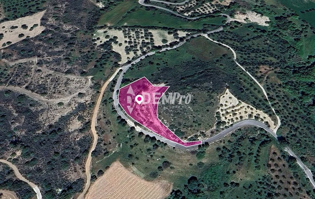 5,352m² Plot for Sale in Lysos, Paphos District