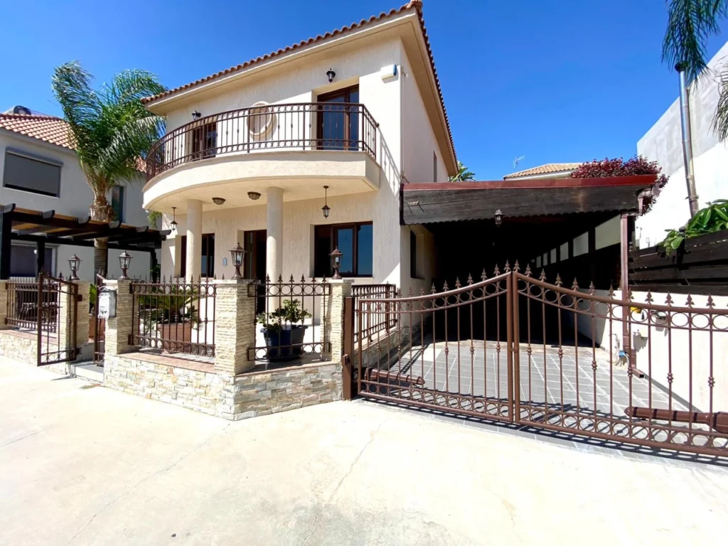 3 Bedroom House for Sale in Erimi, Limassol District