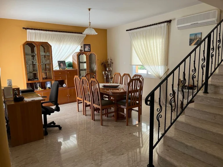 3 Bedroom House for Sale in Kato Polemidia, Limassol District
