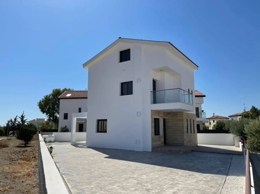 3 Bedroom House for Sale in Oroklini, Larnaca District