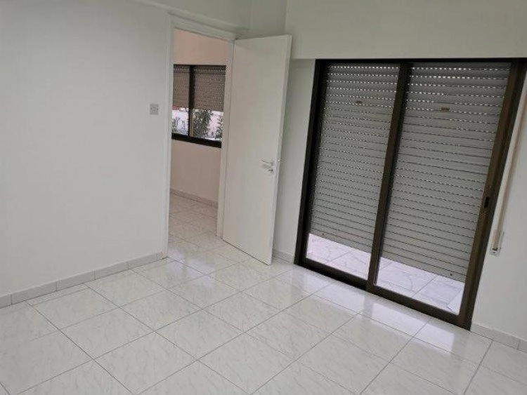 90m² Office for Rent in Limassol – Agia Zoni