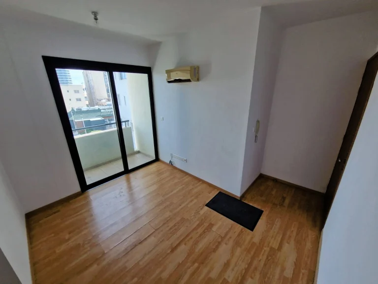 Γραφείο 75m² προς ενοικίαση στη Λεμεσό – Αγία Ζώνη