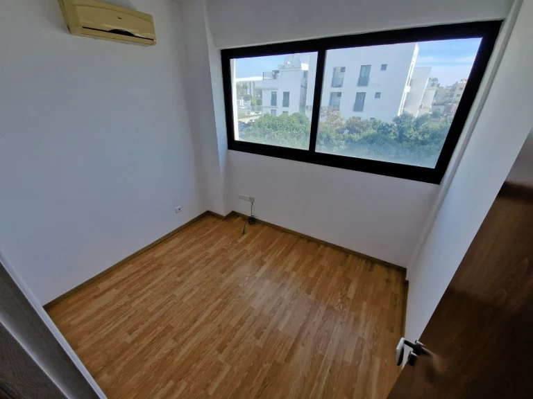 Γραφείο 75m² προς ενοικίαση στη Λεμεσό – Αγία Ζώνη