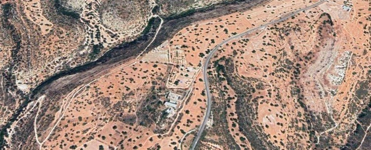 7,358m² Plot for Sale in Prastio Avdimou, Limassol District