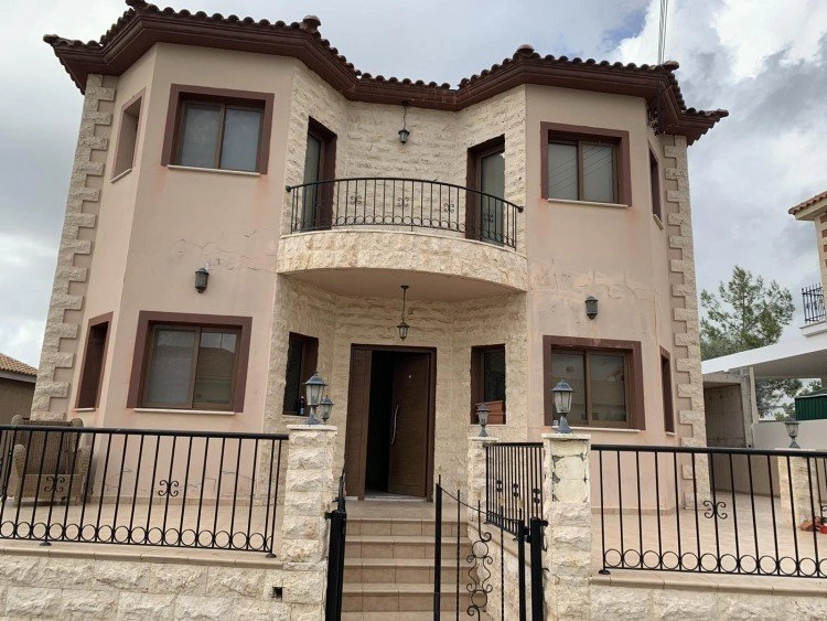 6+ Bedroom House for Sale in Sotira Lemesou, Limassol District