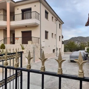 6+ Bedroom House for Sale in Limnatis, Limassol District