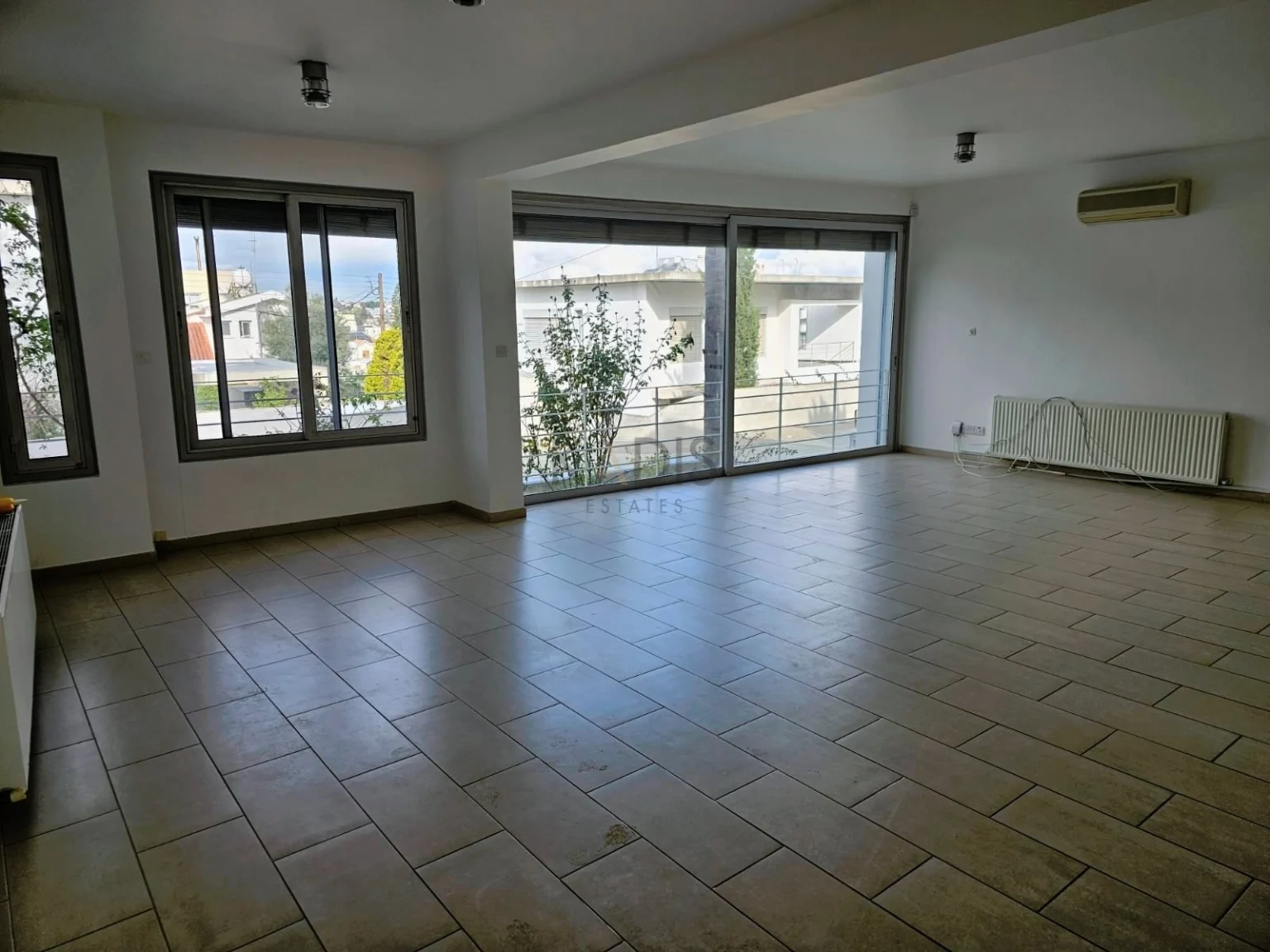 5 Bedroom House for Rent in Engomi, Nicosia District