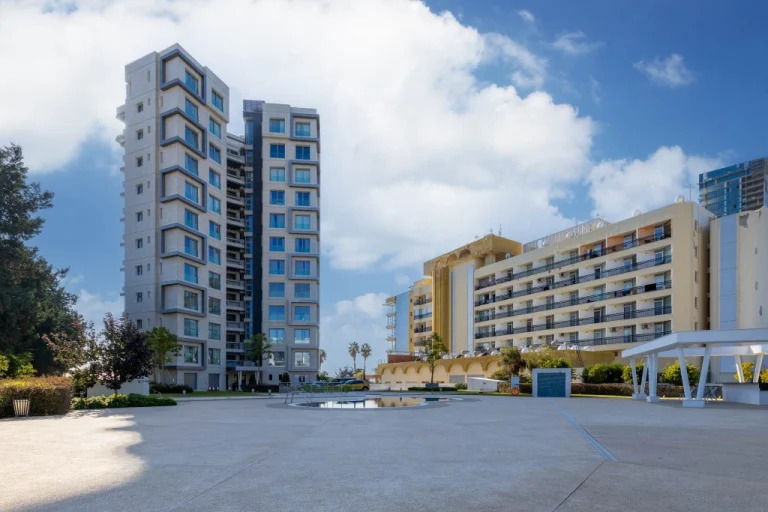 2 Bedroom Apartment for Sale in Agios Tychonas, Limassol District