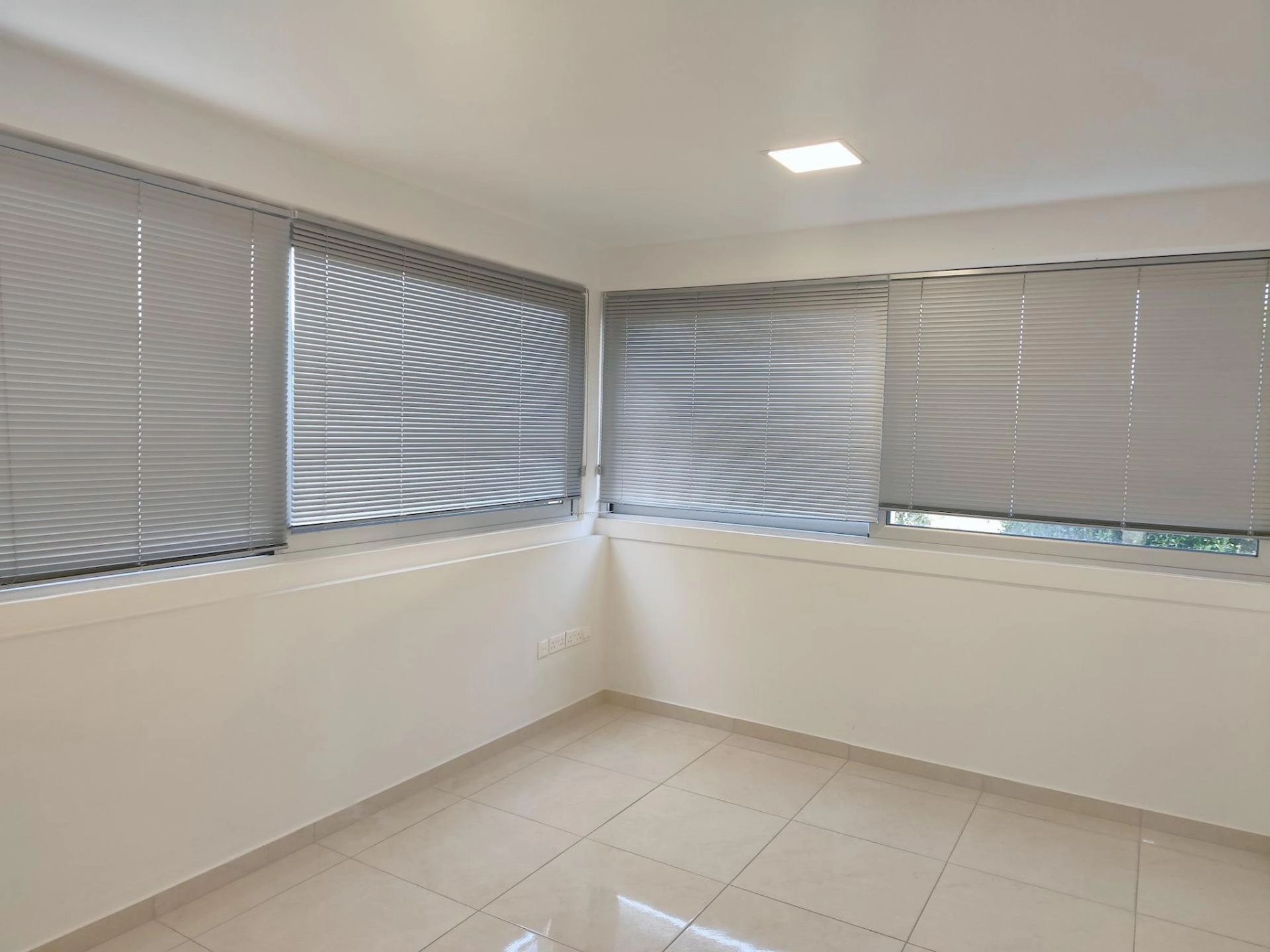 74m² Office for Rent in Limassol – Agia Zoni