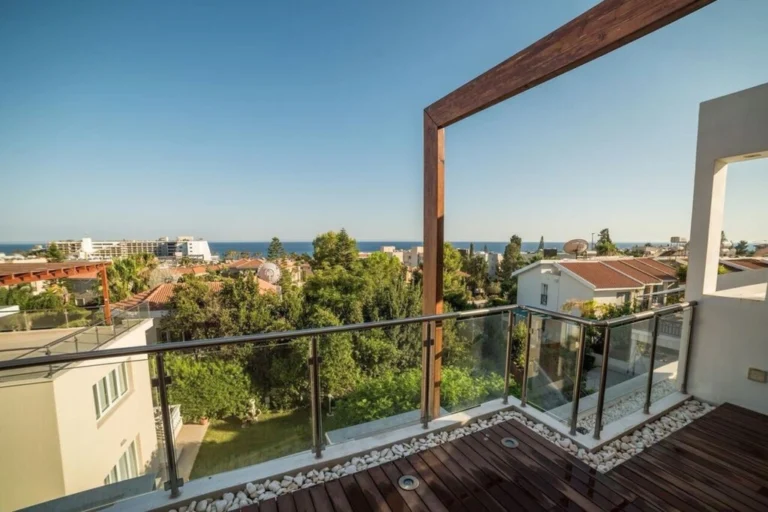 4 Bedroom House for Sale in Pyrgos Lemesou, Limassol District