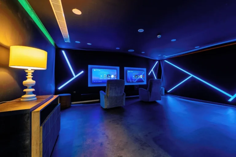 3 Bedroom Apartment for Sale in Tombs Of the Kings, Paphos District