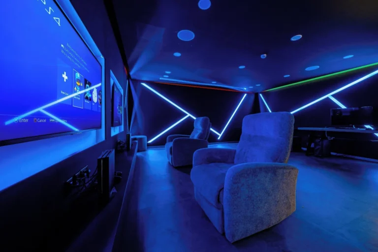 3 Bedroom Apartment for Sale in Tombs Of the Kings, Paphos District