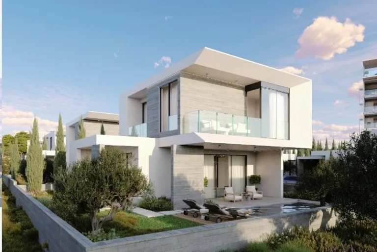 3 Bedroom House for Sale in Tombs Of the Kings, Paphos District