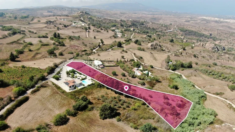 8,362m² Plot for Sale in Paphos District