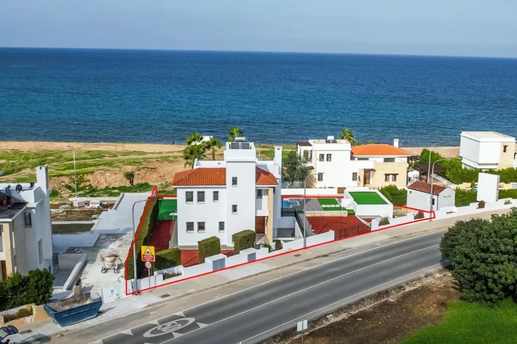 3 Bedroom House for Sale in Neo Chorio Pafou, Paphos District