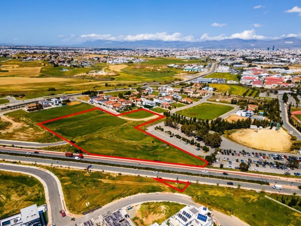 18,200m² Residential Plot for Sale in Strovolos, Nicosia District