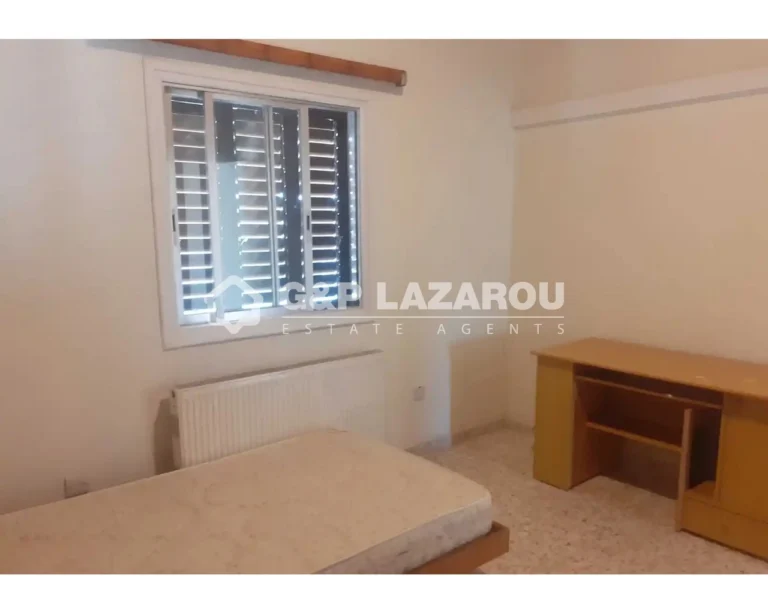 2 Bedroom House for Sale in Agios Dometios, Nicosia District