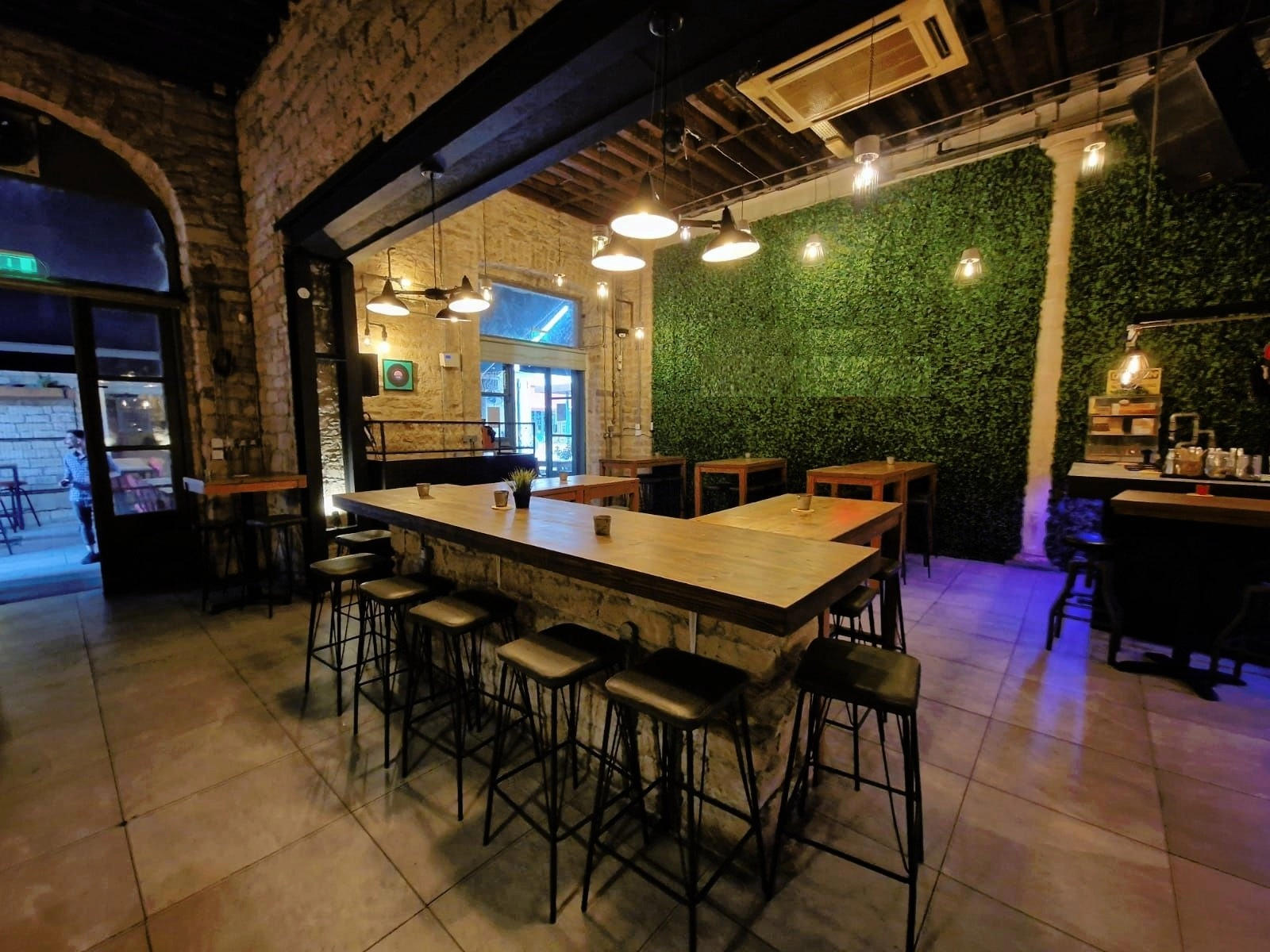 200m² Restaurant for Sale in Limassol District