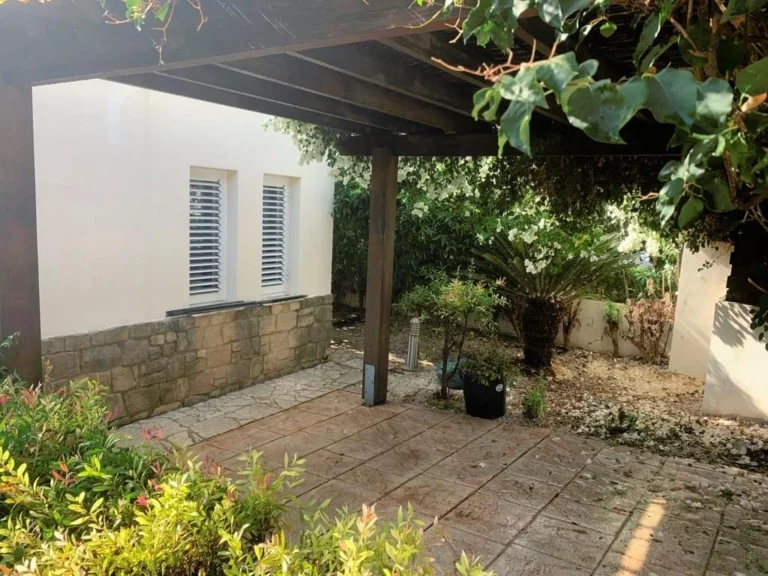 3 Bedroom House for Sale in Peyia, Paphos District