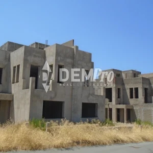 5 Bedroom House for Sale in Argaka, Paphos District