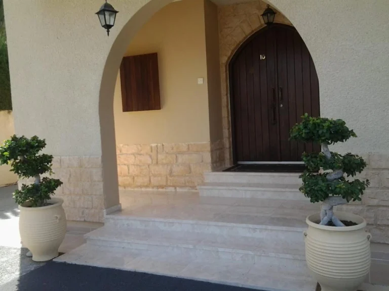 3 Bedroom House for Sale in Agios Tychonas, Limassol District