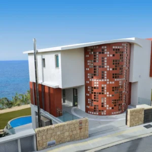 4 Bedroom House for Sale in Chlorakas, Paphos District