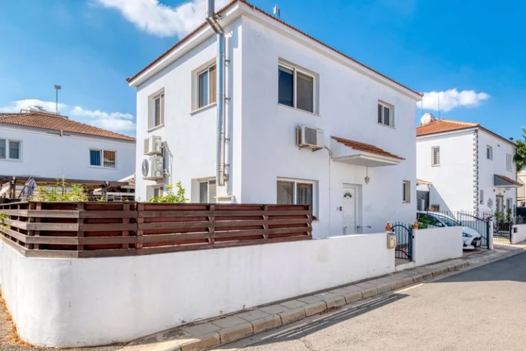 4 Bedroom House for Sale in Frenaros, Famagusta District