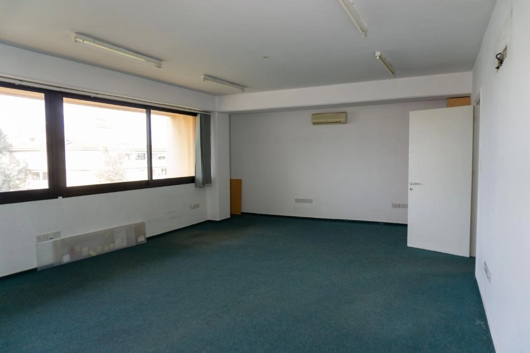 331m² Office for Sale in Agioi Omologites, Nicosia District