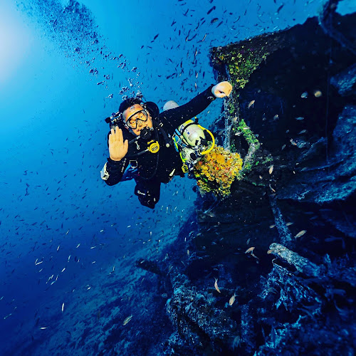 DIVERS FIRST – Scuba Diving Center Cyprus
