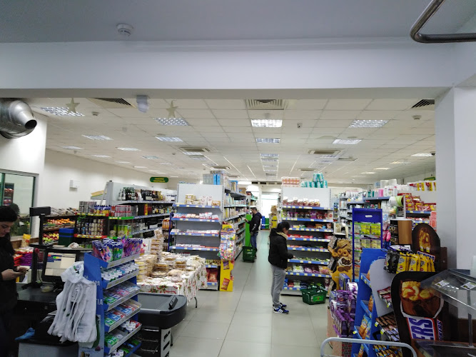 Plus Supermarket
