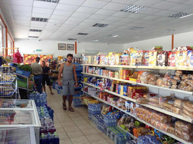 The Farm Supermarket UNIVERSAL