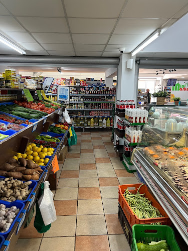 Pit Stop 3 – Mini market