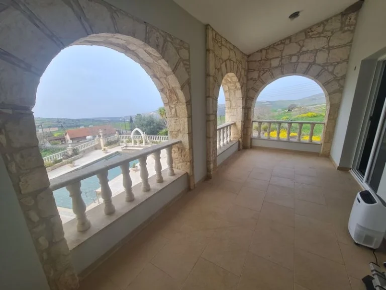 4 Bedroom House for Sale in Pano Arodes, Paphos District