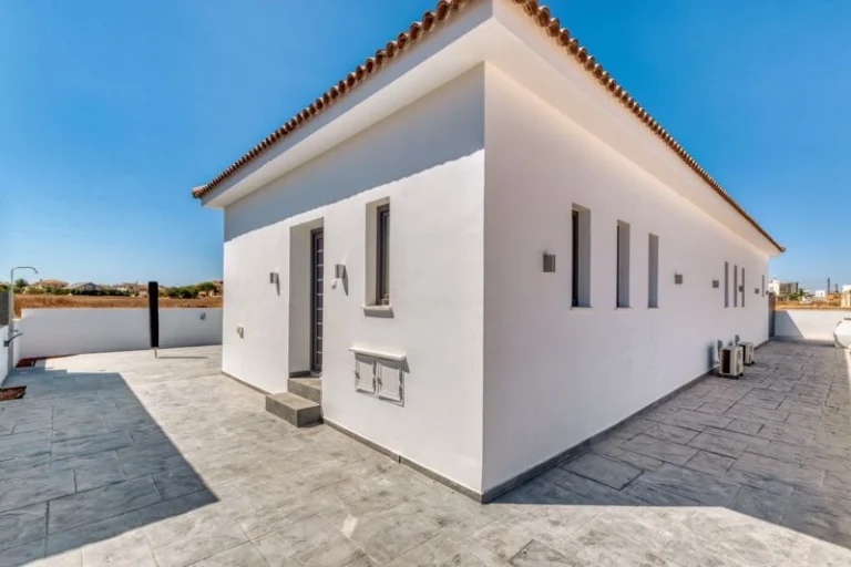 2 Bedroom House for Sale in Frenaros, Famagusta District